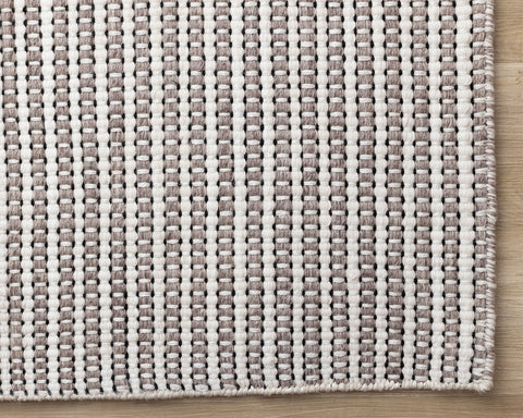 Aspen Woven Rug - Taupe & Black corner detail