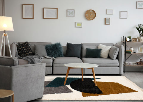 Bora Shag Rug - Staggered Shapes in living room setting