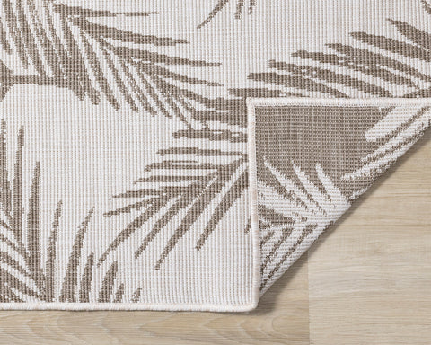 Bristol Reversible Indoor / Outdoor Rug - Feather Motif corner flipped to show underside