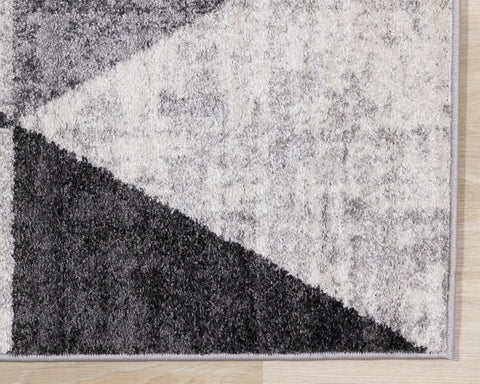 Focus Rug - Grey Faded Triangles corner detail