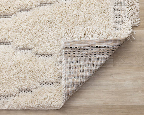 Novato Rug - Diamond corner flipped to show underside