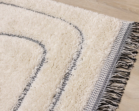 Novato Dual Texture Rug - Wavy Lines corner